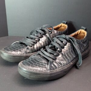 Donald/Pliner Rand Fashion Dark Green Reptile Embossed Sneakers,Size 8.